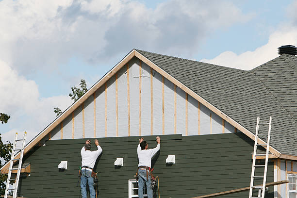 Professional Siding Contractor technician working in Lanham, MD